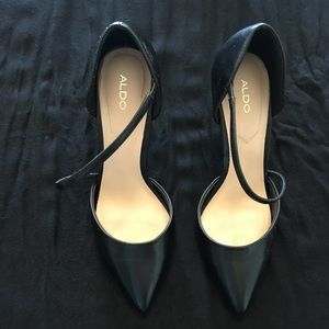 Aldo pointed toe black heals